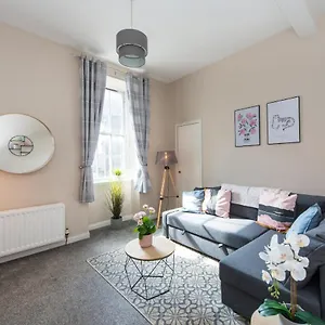 Downtown And 1 Bed In Édimbourg